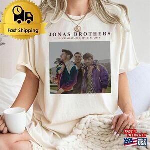 Jonas Brothers  Shirt Five Albums One Night Tour  T-Shirt